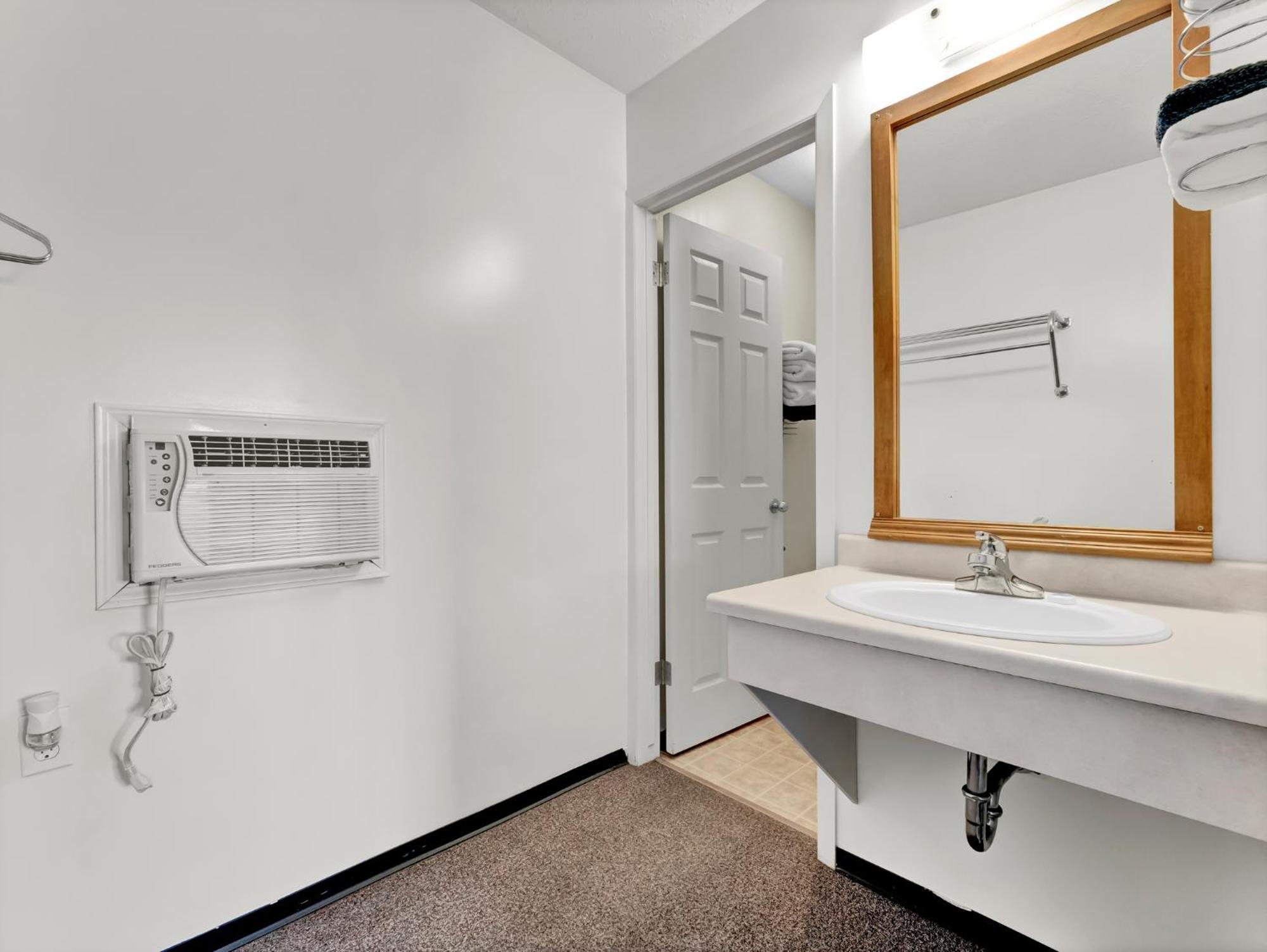 Ranchmen Motel Medicine Hat Dış mekan fotoğraf