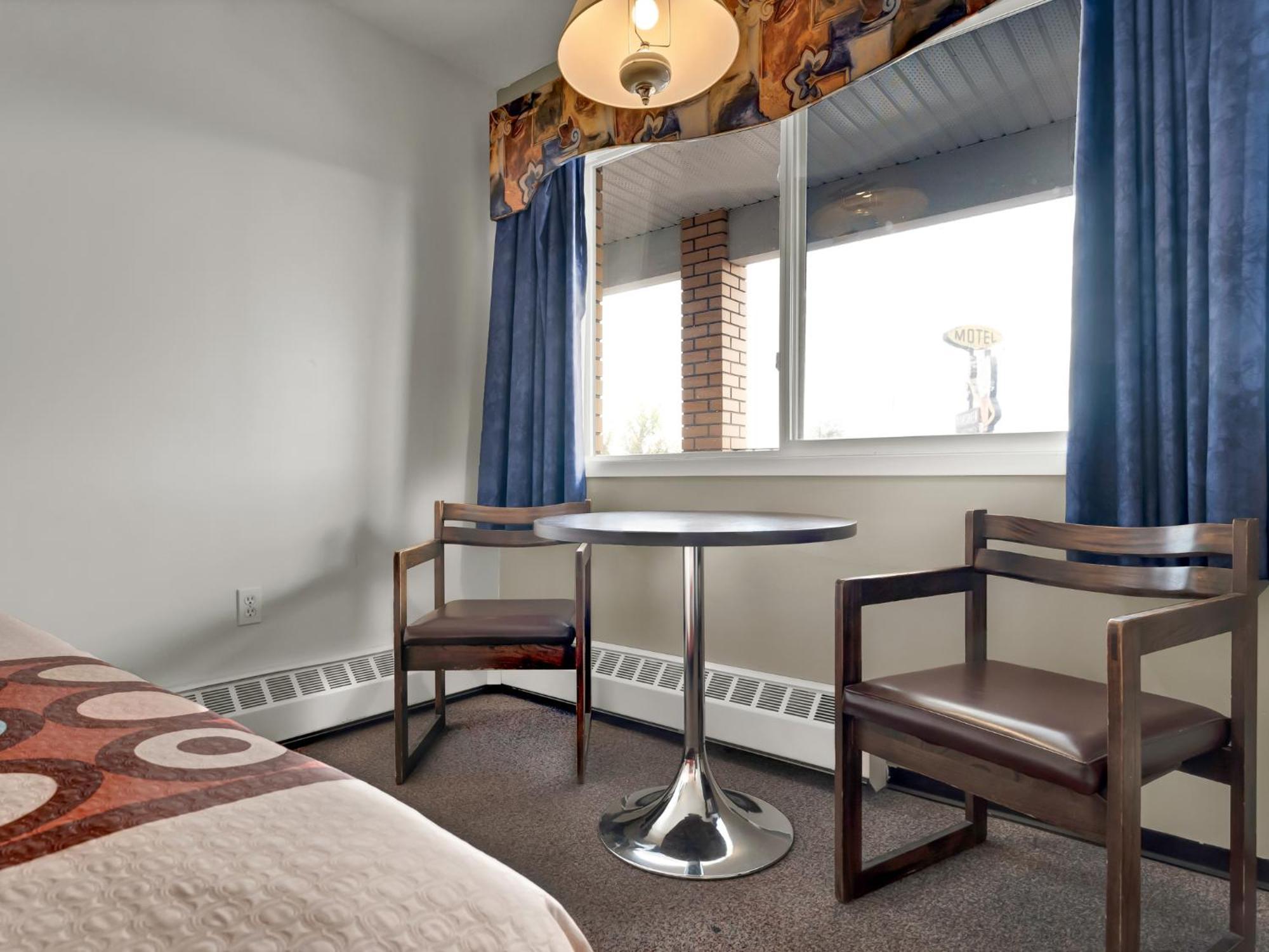 Ranchmen Motel Medicine Hat Dış mekan fotoğraf