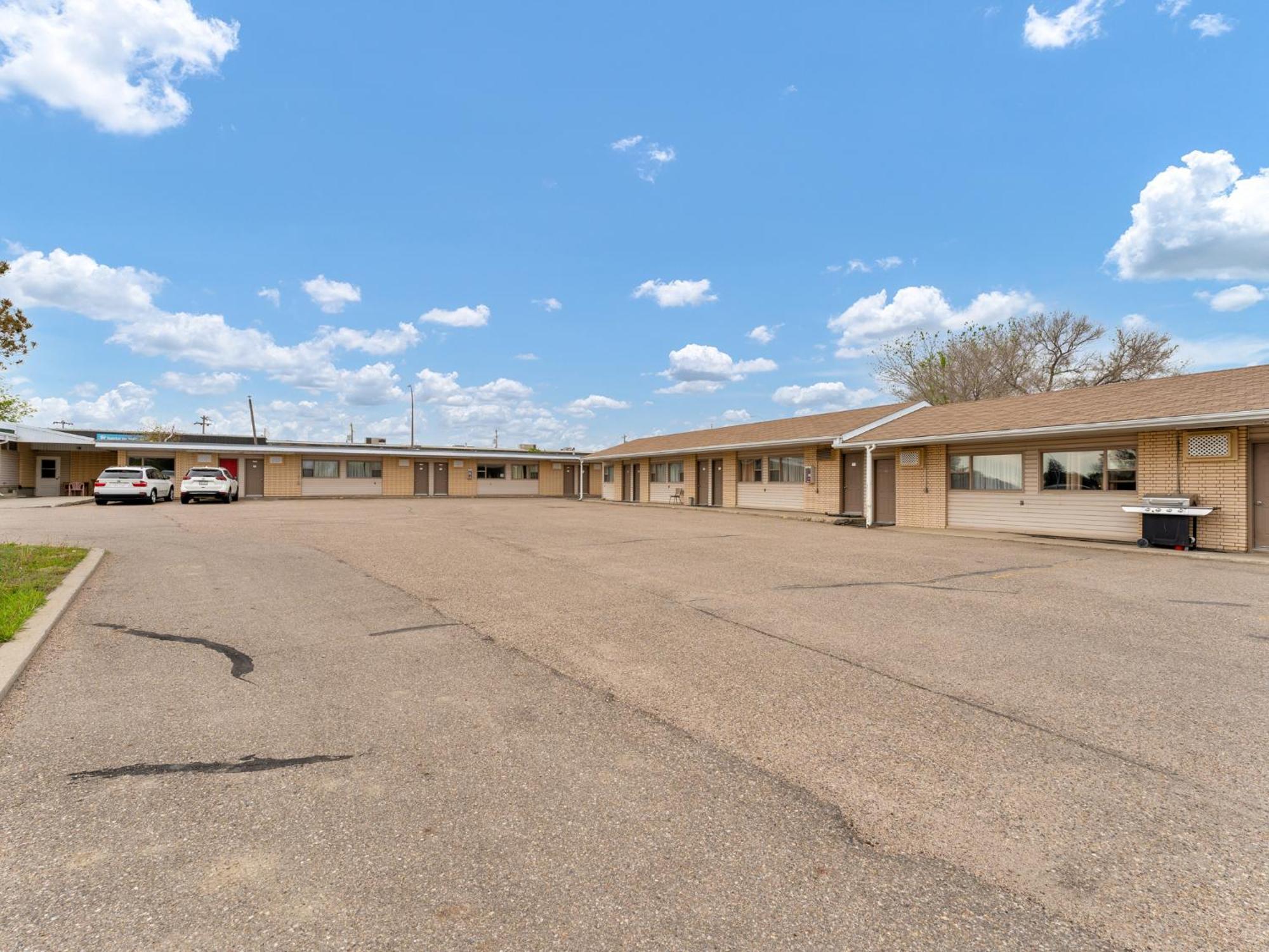 Ranchmen Motel Medicine Hat Dış mekan fotoğraf