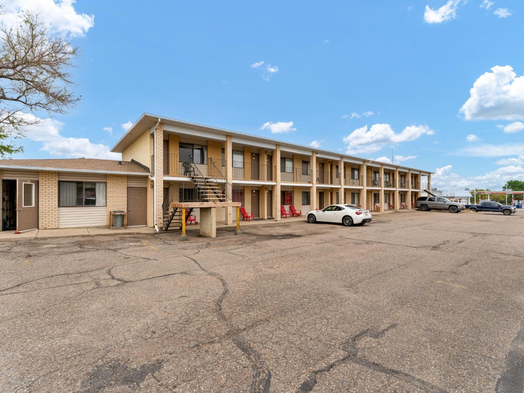 Ranchmen Motel Medicine Hat Dış mekan fotoğraf