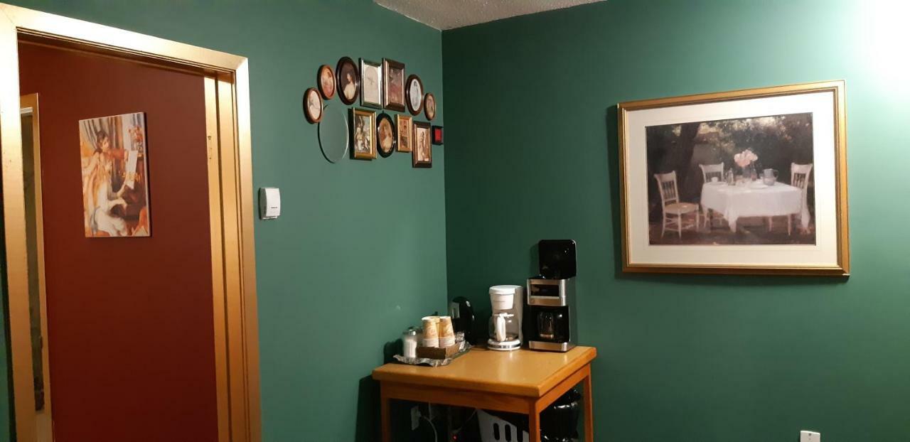 Ranchmen Motel Medicine Hat Dış mekan fotoğraf